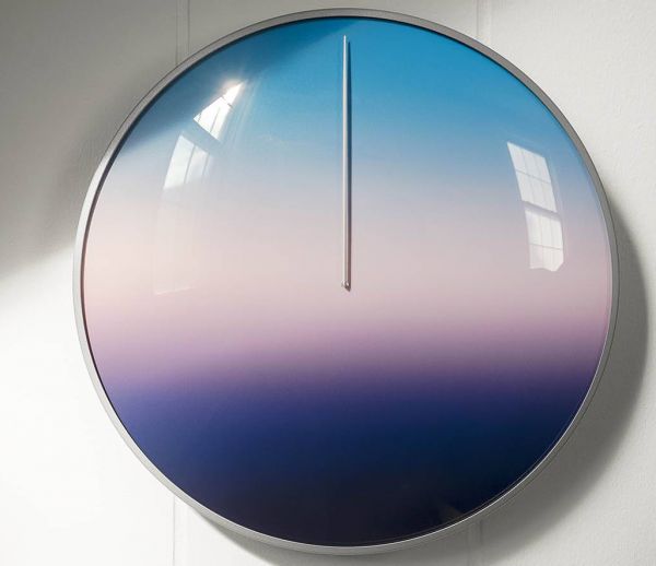 Cette incroyable horloge de 24 heures vous invite à prendre le temps