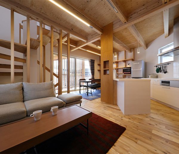 Cette petite maison japonaise vous donnera des envies minimalistes