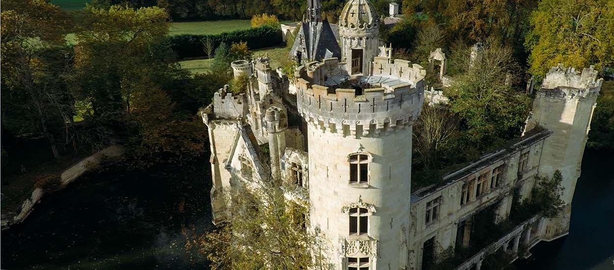 Devenez copropriétaire de ce sublime château pour seulement 51 euros !