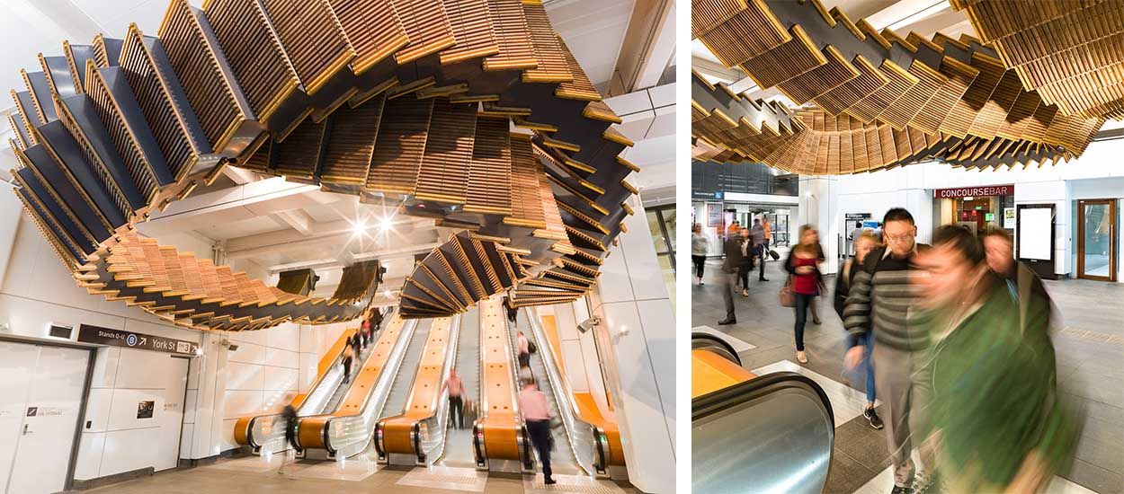 Cet artiste transforme de vieux escalators en bois en sculpture aérienne majestueuse