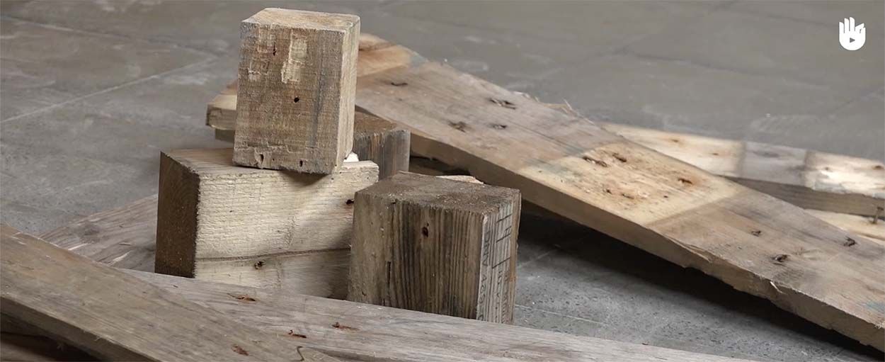 DIY :  Comment démanteler une palette pour fabriquer vos propres meubles récup'