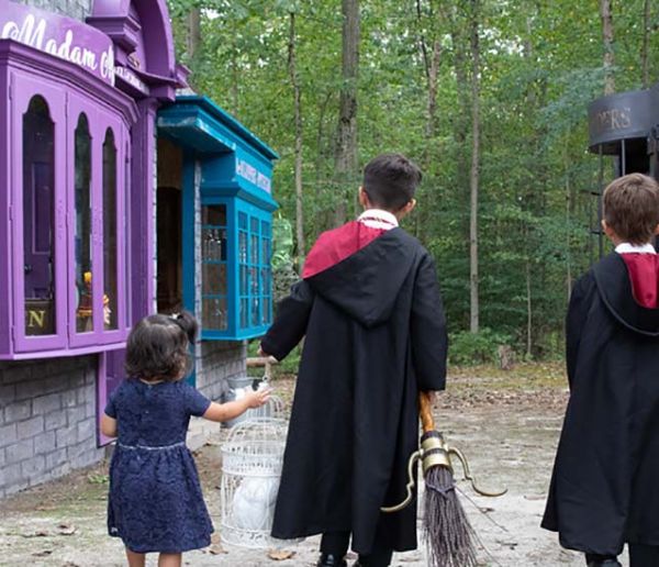 Ces super parents ont recréé le Chemin de Traverse d'Harry Potter pour leur fille !