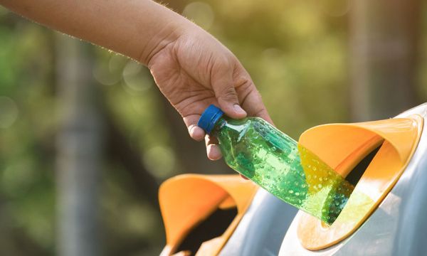La consigne pour les bouteilles en plastique va être expérimentée en France