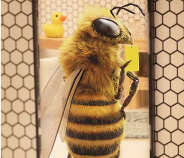 Suivez B. sur Instagram, la première abeille influenceuse qui veut sauver ses copines !