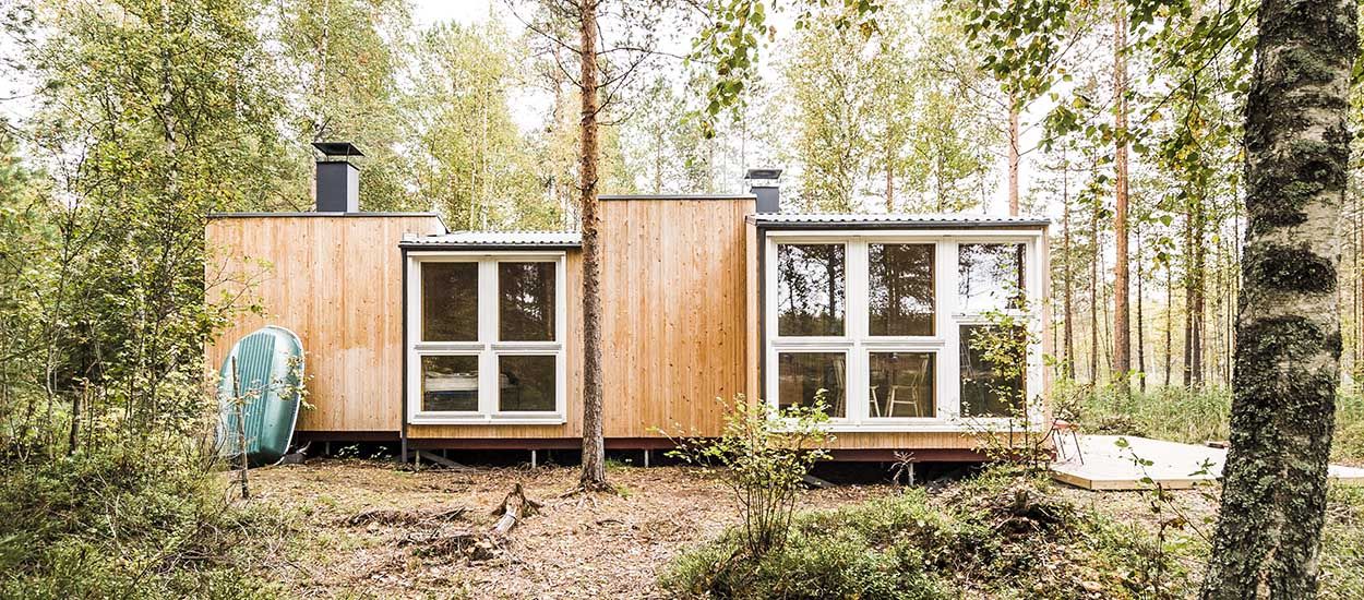 Ces deux amis ont construit une cabane de vacances en forêt pour 12 000 euros