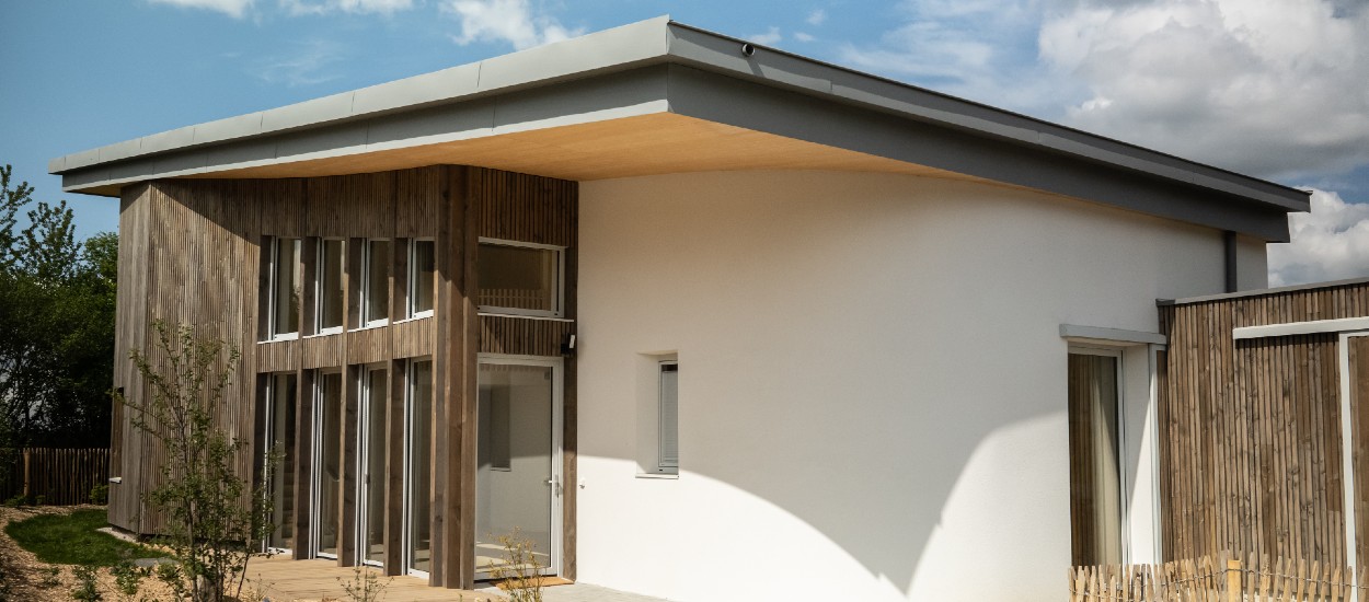 Impression 3D, matériaux recyclés et permaculture : cette maison regroupe le meilleur de la construction écolo